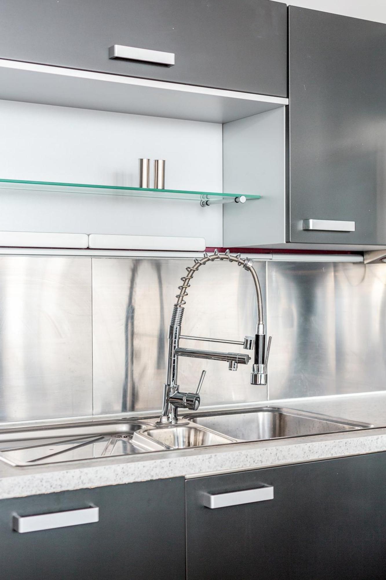 Excel Dock Apartments Лондон Екстер'єр фото