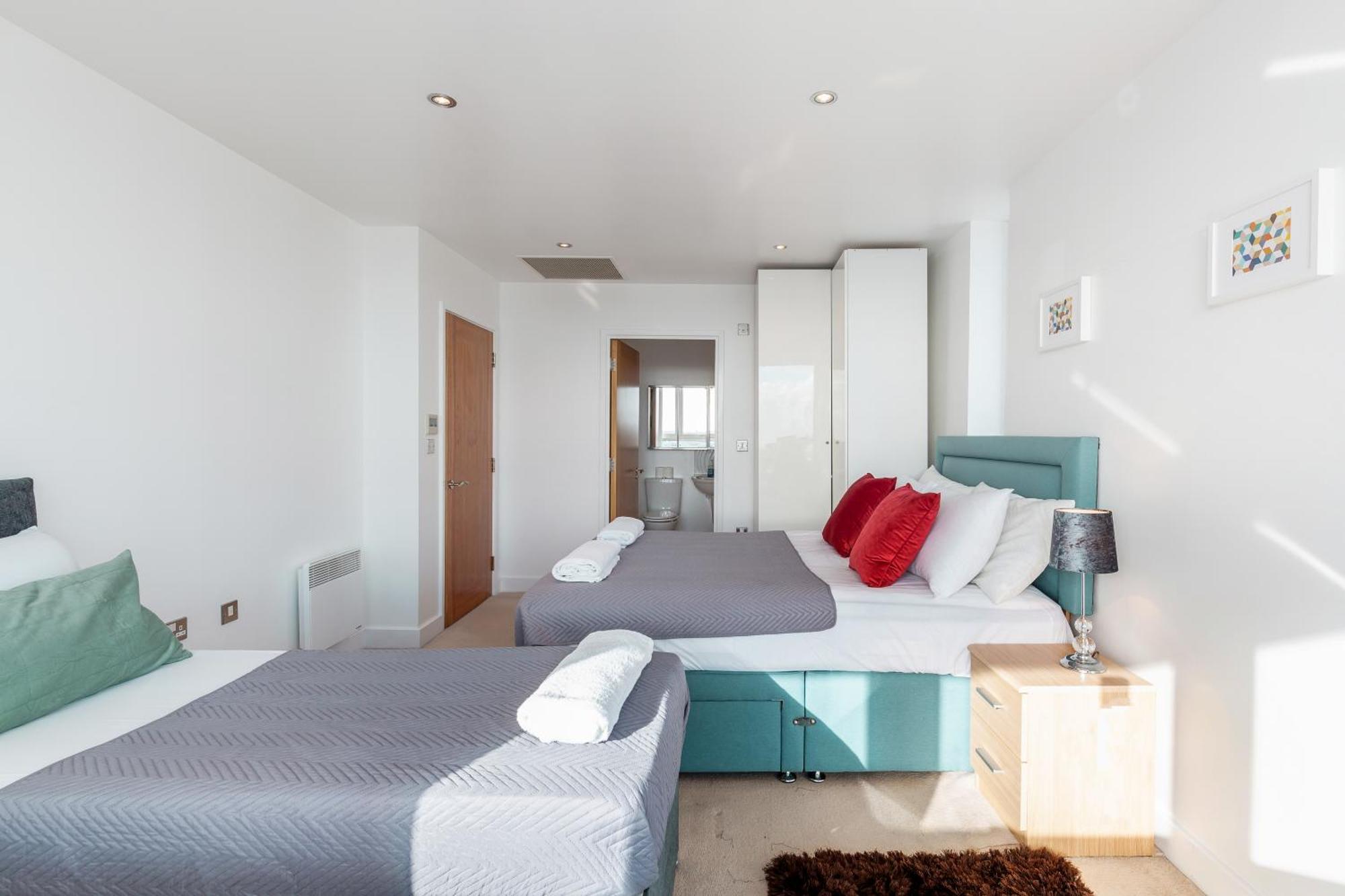 Excel Dock Apartments Лондон Екстер'єр фото