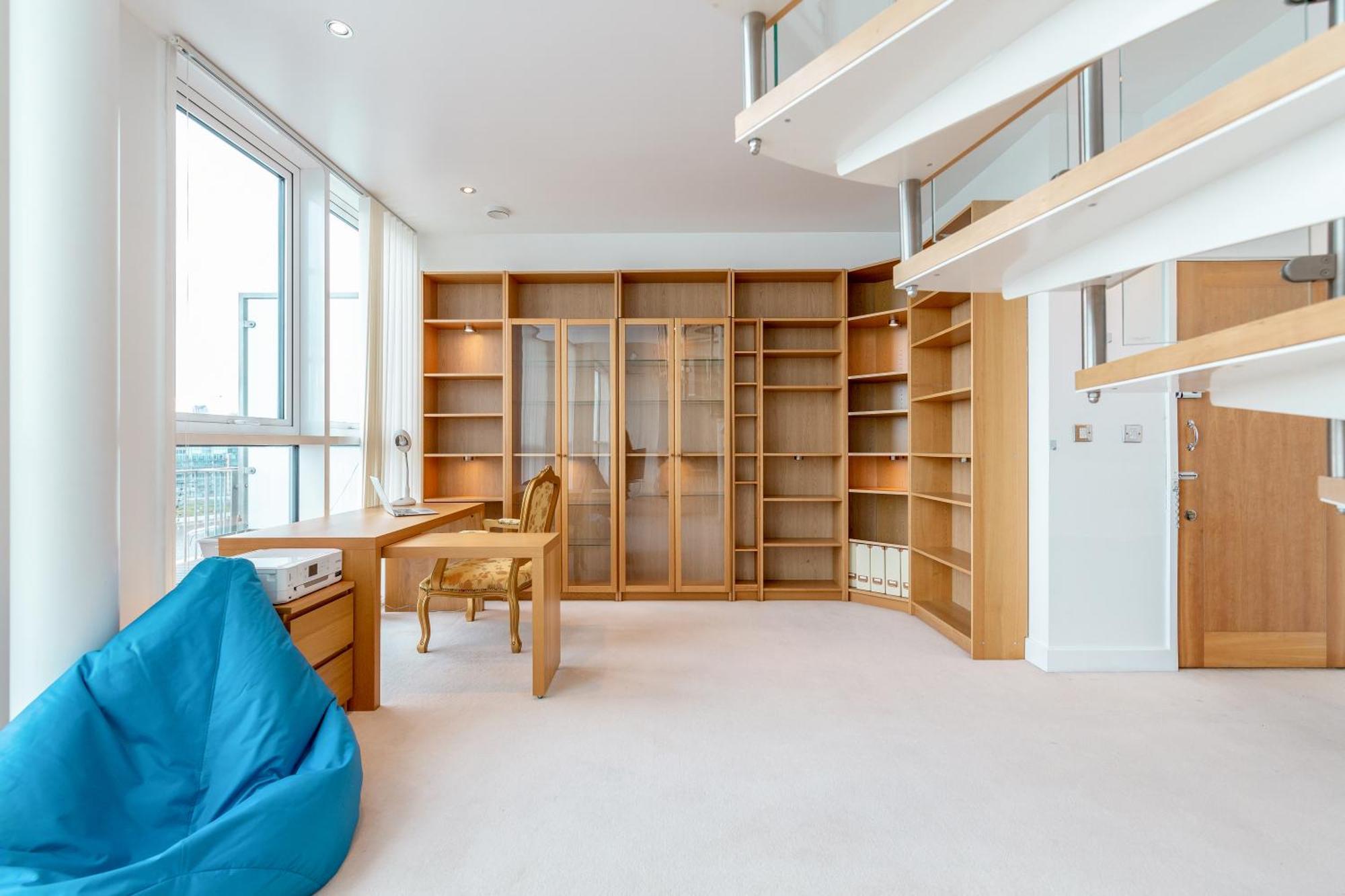 Excel Dock Apartments Лондон Екстер'єр фото